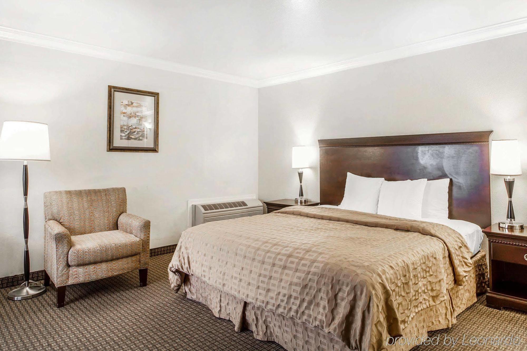 Stargazer Inn And Suites Monterey Eksteriør bilde